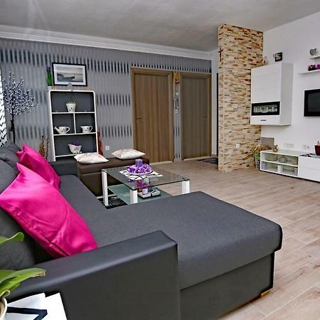 Luciano Apartman Mravince Kültér fotó