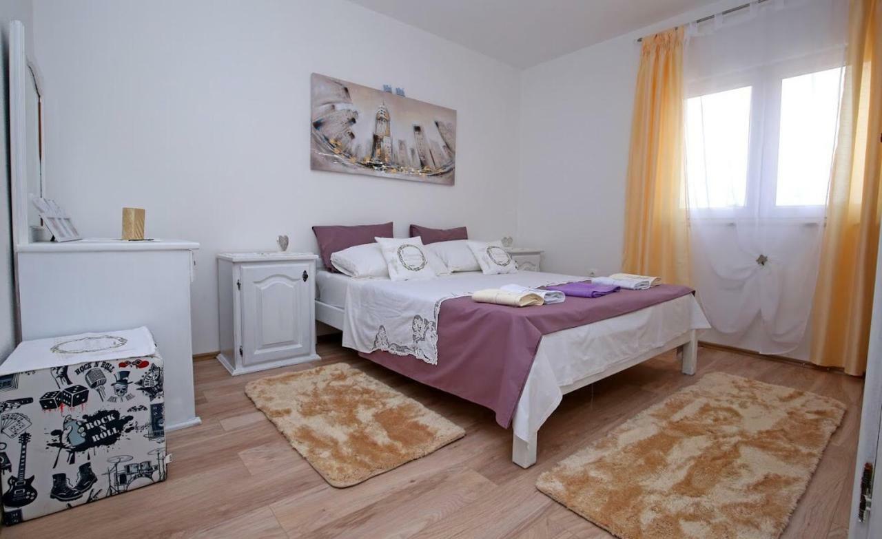 Luciano Apartman Mravince Kültér fotó